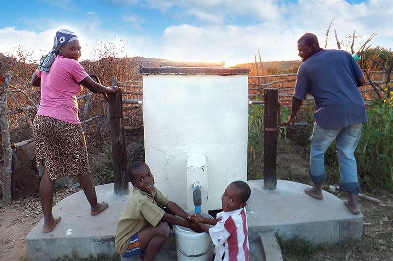 Deans Civil Engineering supporting AquAid